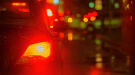 Tail Light Vs Brake Light — Difference Explained Rerev