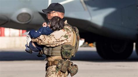 Vor Dem Ende Der Evakuierungen Terror Am Kabuler Flughafen