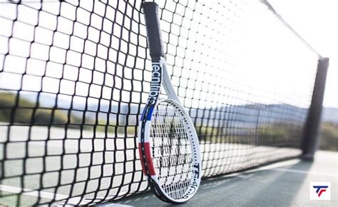 Top 15 Best Tennis Racquet Brands (Wilson, Yonex + More)