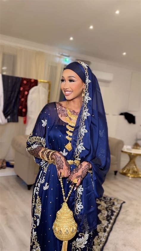 Pin By Surayya On Traditional Celebrity Prom Dresses Somali Wedding