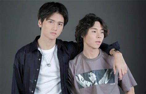 Pin by Nuy Pornphan on ไดหมดถาสดชน Cute gay couples Actors Cute couples