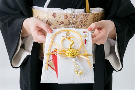 結婚のご祝儀を親から子へ！気になる相場や渡すタイミングを紹介 ケッコンスンノ