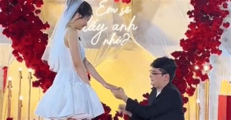 Danh tính hot girl gia thế khủng được cầu hôn sau 5 năm yêu