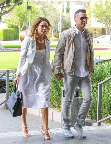 Photo La Belle Jessica Alba Et Son Mari Cash Warren Assistent Au