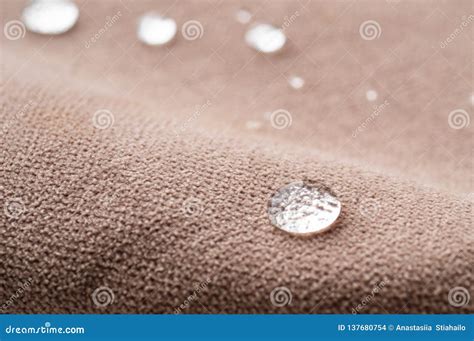 Water Repellent And Waterproof Fabrics How To Waterproof Fabric With