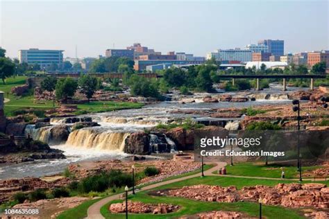 43 Downtown Sioux Falls Stock Photos, High-Res Pictures, and Images ...