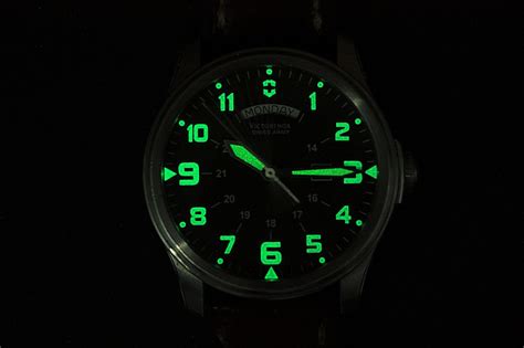 Watches with Lights! 5 Best Luminous Watches to Tell Time in the Dark ...
