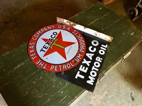 Original Rare 1930s Porcelain Texaco Motor Oil Advertising Flange Sign