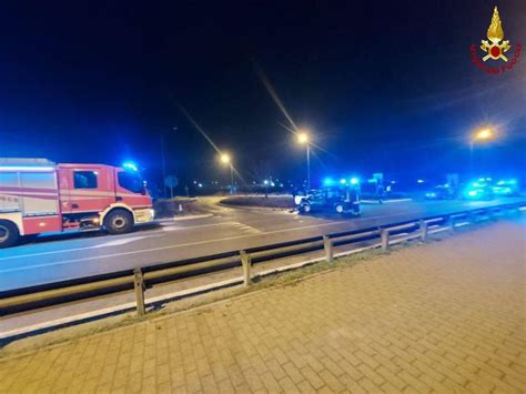 Incidente A Lentate Intervengono Anche I Pompieri Prima Monza