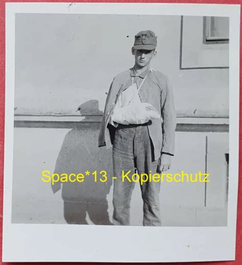 FOTO VERWUNDETER GEBIRGSJÄGER Portrait im Lazarett Klagenfurt Wehrmacht