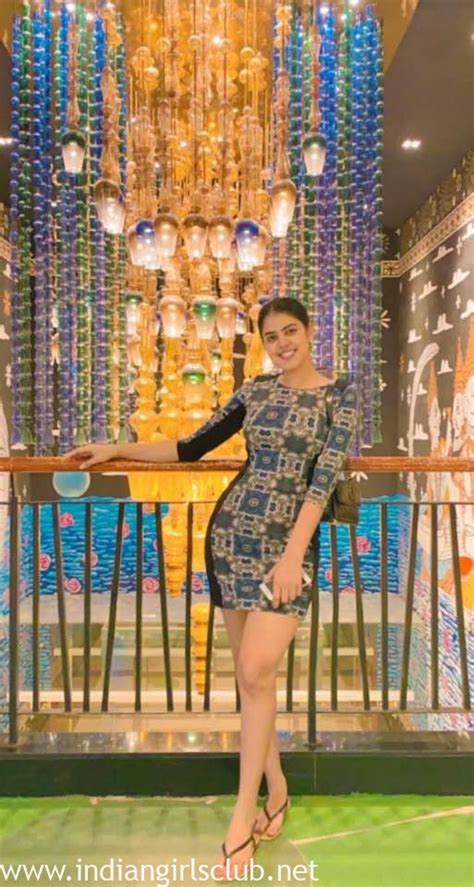 Beautiful Juicy Indian Hot Teen Nude Indian Girls Club