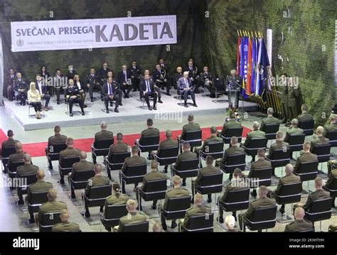 Cadetes Del Ej Rcito Croata Durante La Ceremonia Oficial De Toma De