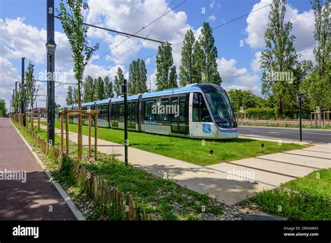 Paris Moderne Straßenbahn T10 Jardin Parisien Paris Modern