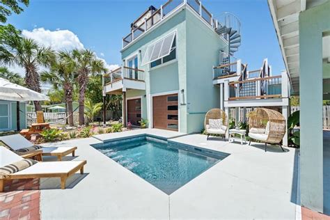 Oceanfront, Cocoa Beach Vacation Rentals & Homes - Cocoa Beach, FL | Airbnb