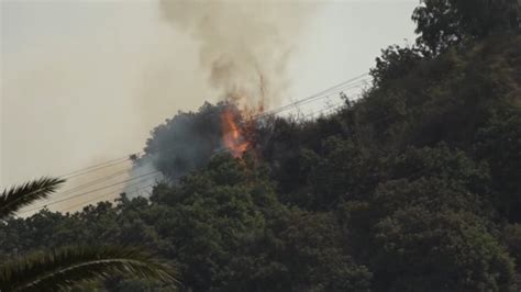 Napoli Domato L Incendio Sulla Collina Di Posillipo Effettuati