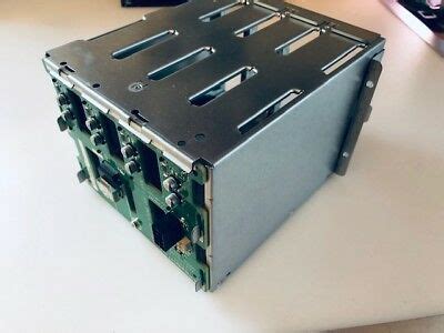 784584 B21 HPE ML110 Gen9 4LFF Hot Plug Drv Cge Kit 99Cords