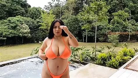 Free BigHangingBreasts Porn Videos Bighangingbreasts XHamster