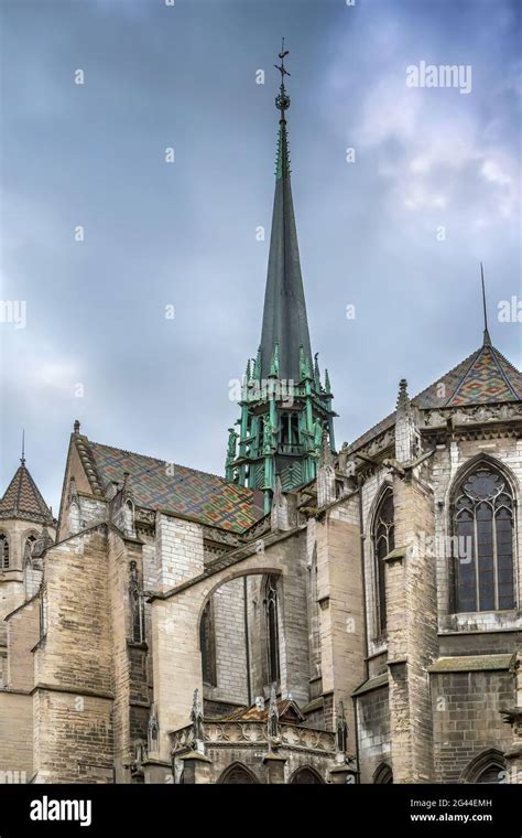 Dijon cathedral hi-res stock photography and images - Alamy