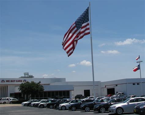 Flags In Car Dealerships at Phoebe Reddall blog