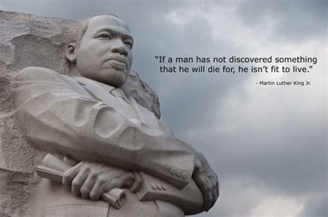 76 Martin Luther King quotes to inspire, motivate & teach