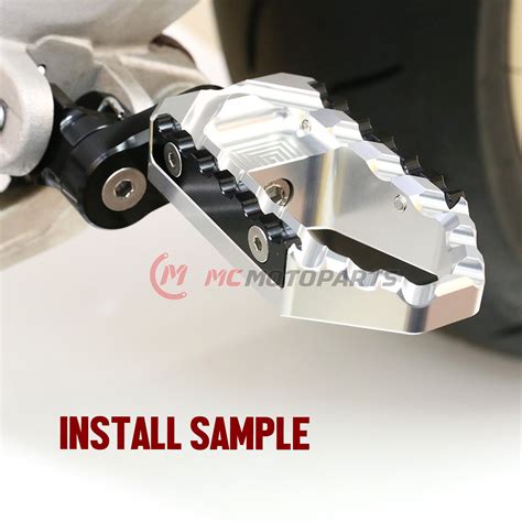 Silver CNC Footpegs Front TRC 25mm Lower For Aprilia Tuono V4 R APRC 12