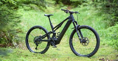 Canyon Neuron:On CF: Neues Canyon E-Bike für Tour und Trail | BIKE