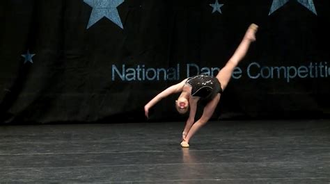 Mackenzie Ziegler In Her Solo Out Of My Mind S4e26 Of Dance Moms