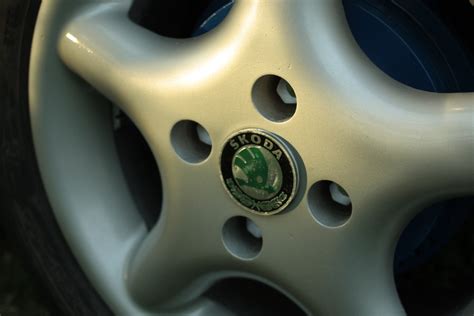 замена повторителей — Skoda Felicia, 1,6 л, 1997 года | запчасти | DRIVE2