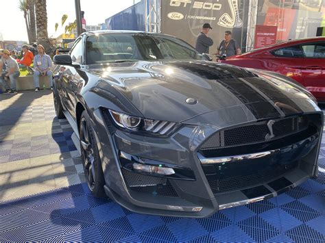 Magnetic gray 2020 GT500 : r/carporn