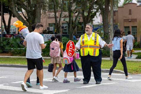 Escuelas De Miami Dade Fijan Calendario Para