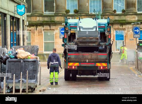 Camion Raccolta Rifiuti Urbani Immagini E Fotografie Stock Ad Alta