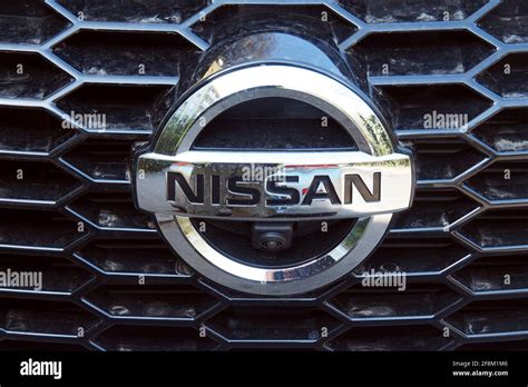 Nissan Logo High Resolution Stock Photography and Images - Alamy