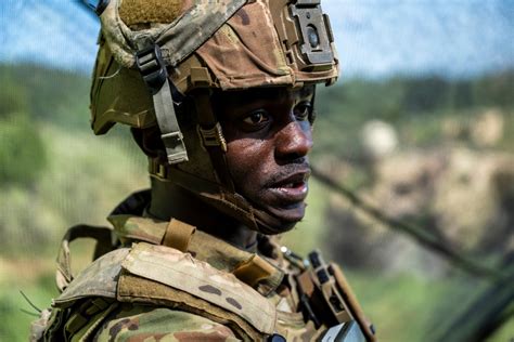 DVIDS Images Field Artillery Crews Set Up Positions At Saber