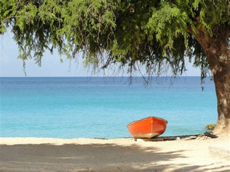 Anguilla Beaches Walk... Majestic Meads Bay