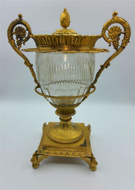 Proantic Exclusivité Grand Vase Couvert En Cristal De Baccarat Et Ar