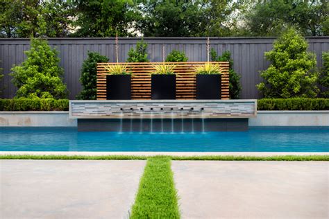 Lansdowne Modern Swimming Pool Outdoor Living Modern Pool Dallas By Randy Angell