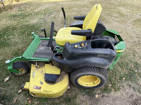 Dunkle Auction Services John Deere Z Zero Turn Lawn Mower