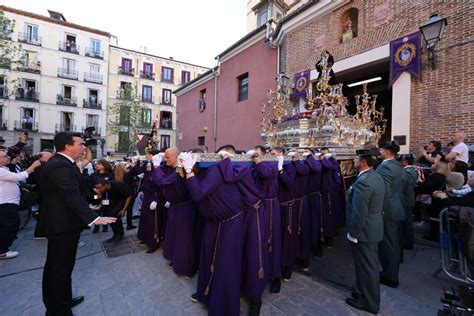 Almeida participa en la procesión de Jesús del Gran Poder y la