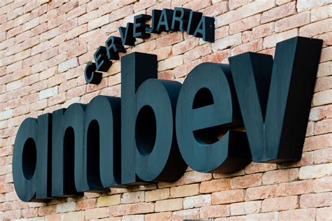 Lucro L Quido Consolidado Da Ambev Sobe No Trimestre Para R