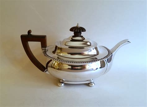 Small Victorian silver teapot £SOLD | Henry Willis - Antique Silver Dealer