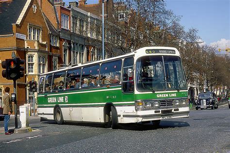 406f37 London Country Green Line Dl8 Mpl 128w A 1981 Flickr