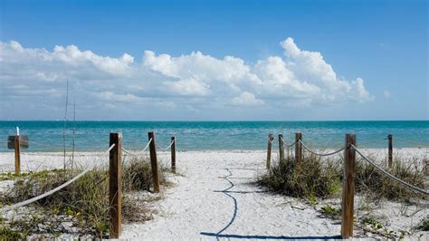 13 Best Hotels in Sanibel. Hotels from $57/night - KAYAK