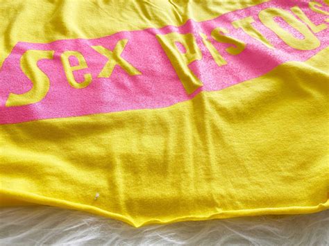 Rare Vintage SEX PISTOLS Never Mind The Bollocks T Shirt Angelica Station