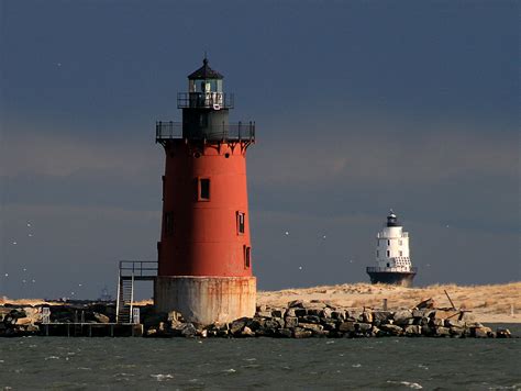 Delaware Breakwater Lighthouse With Harbor Of Refuge Light Flickr