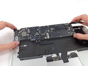 Teardown Of New Mid Macbook Air Reveals Smaller Ssd Increased