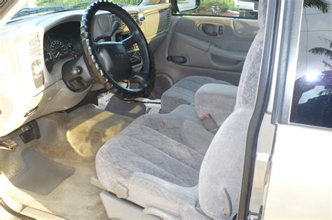 2002 GMC Sonoma - Interior Pictures - CarGurus