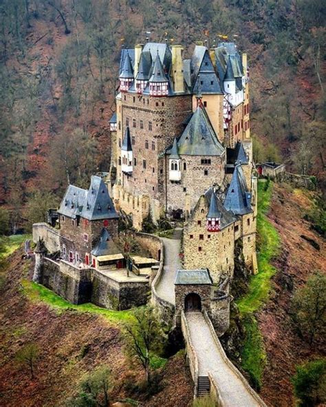 Europe S Most Famous Castles And Palaces Artofit