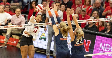 Nebraska Womens Roundup Volleyball Sole Big Ten Leader