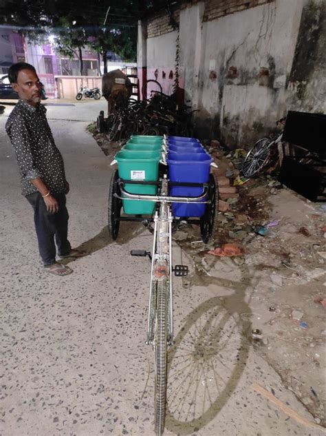 Green Garbage Paddle Rickshaw With Dustbin At Rs In Patna Id