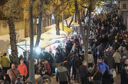 Xito De Asistencia En La A Feria De La Pur Sima De Sant Boi